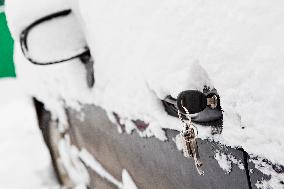car, snow, keys, weather, winter, transportation, automobile