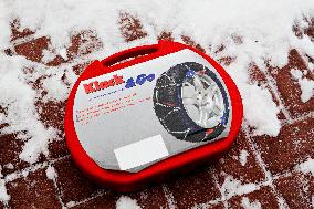 car, snow chains, tire, weather, winter, transportation, automobile