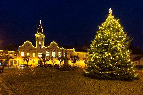 Stara Boleslav, city, town, building, square, Christmas tree, light