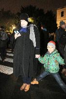 Thousand robes march in Warsaw