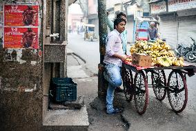 Chandni Chowk, market, fruits, bananas, vendor, fourwheeler, advertisment, poster, gym, bodybuilder