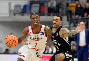 Deishuan Booker, Brandon Brown