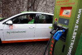 CEZ ESCO electric vehicle charging station