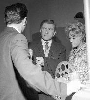 Kirk Douglas, Anne Buydens