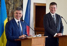 Tomas Petricek, Vadym Prystaiko