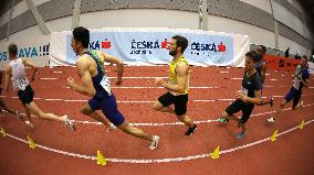 The men's 1500 metres race