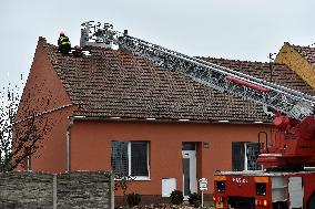 storm Ciara (Sabine), damage, roof