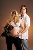 pregnant woman, man, rose, flower, bouquet, future, family