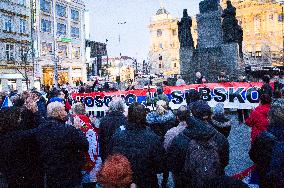 rally protesting against Kosovo's secession, poster KOSOVO IS SERBIA