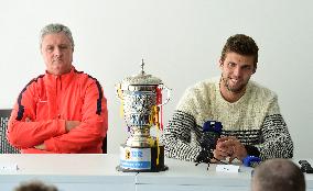 Jiri Vesely, Jaroslav Navratil