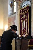 Rabbi Shabbatai ben Meir HaKohen, known as the  Shakh, Holesov, grave