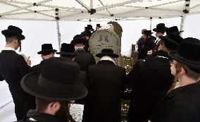 Rabbi Shabbatai ben Meir HaKohen, known as the  Shakh, Holesov, grave