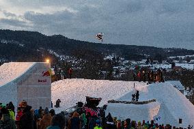 Acrobatic skier, final FIS Freeski Big Air World Cup