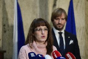 Eva Gottvaldova, Adam Vojtech