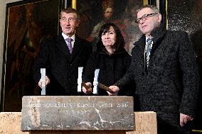 Karlstejn Castle reconstruction starts, Andrej Babis, Nada Goryczkova, Lubomir Zaoralek