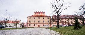 Hostivice Chateau, town hall