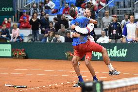 Jiri Vesely, Lukas Rosol