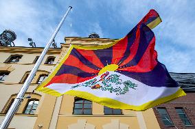 Tibetan flag, Tibetan Uprising Day