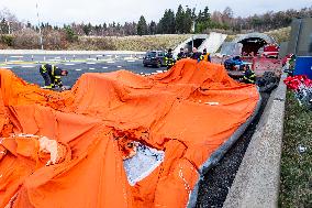 Border control D8 motorway direction from Germany, Czech Republic