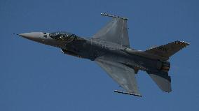 F-16 Fighting Falcon fighter jet
