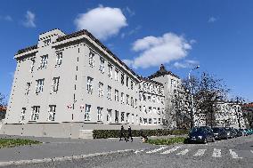 Institute of Organic Chemistry and Biochemistry of the Czech Academy of Sciences (IOCB Prague)