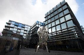 Quadrio shopping center, Head of Franz Kafka by David Cerny