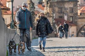 Charles Bridge, without tourists, face masks, pedestrians, veil, medical masks, dogs