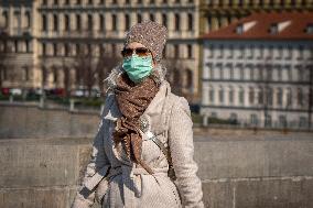 Charles Bridge, face mask, pedestrian, veil, medical mask