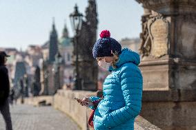 Charles Bridge, face mask, pedestrian, veil, medical mask,