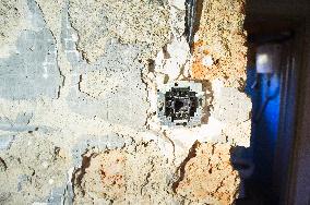 construction site, family house, bathroom, electrical wiring, light switch, reconstruction, renovation