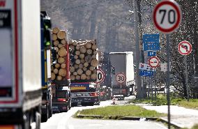 Border control Stary Hrozenkov-Drietoma, Slovakia, Czech Republic, truck, wood