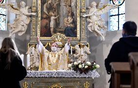 Easter Mass, priest, Czech, video stream, online