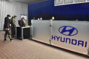 Hyundai's Czech plant resumes production after three weeks