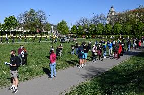 people waiting queue to take a sample for a covid-19 test