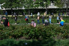 people waiting queue to take a sample for a covid-19 test