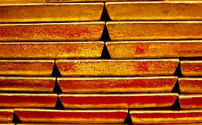 gold bricks, golden, deposit, Czech National Bank (CNB) museum