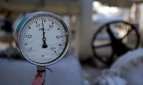 Central Crude Oil Tank Farm in Nelahozeves, measuring device, conduit