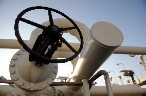 Central Crude Oil Tank Farm in Nelahozeves, pipe cock, conduit