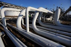 Central Crude Oil Tank Farm in Nelahozeves, pipe, pipes, conduit