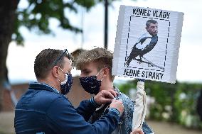 Several dozens protest in Brno against govt steps amid epidemic