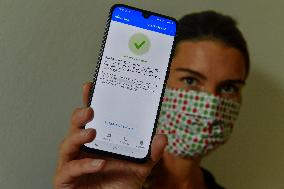 Smartphone, phone, application e-Mask (eRouska), smart quarantine