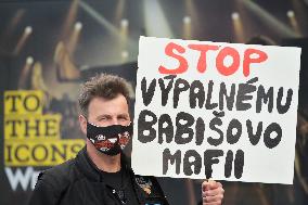 People, working, abroad, protest, cross border, Czech, Germany, covid-19