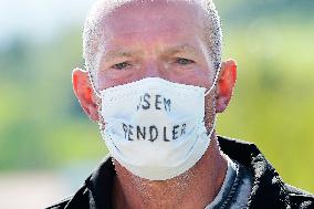 People, working, abroad, protest, cross border, Czech, Germany, covid-19