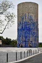 artist Federico Diaz has installed his art relief on the Blanka road tunnel's ventilation shaft