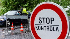 Czech police border control, crossing Hrensko-Schmilka launched into operation