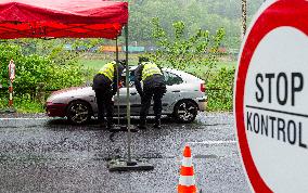 Czech police border control, crossing Hrensko-Schmilka launched into operation