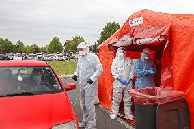 Coronavirus tests for miners at the hospital in Rybnik