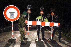 All crossings on Czech borders with Austria and Germany are reopen, Postorna, Reintal
