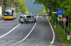 All crossings on Czech borders with Austria and Germany are reopen, Petrovice, Luckendorf