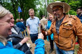 Czech-German border Mytina, people, policemen, soldier, protest, meeeting